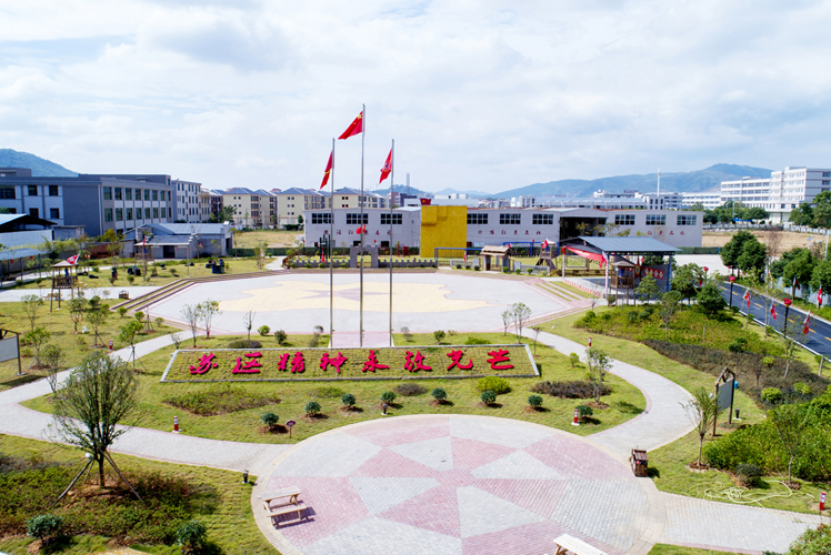 苏区精神永放光芒